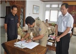BPK Perwakilan Bali Serahkan Laporan Hasil Pemeriksaan Atas Kinerja RSUD Badung